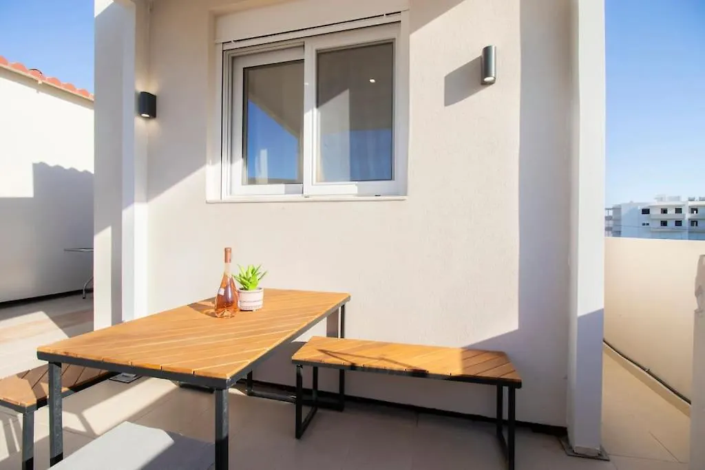 Elegant Suite Near Beach 6 Gazi